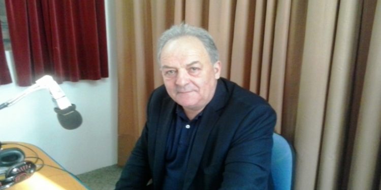 Έφυγε χτυπημένος από τον κορονοιό ο Δ/ντης του Κ.Υ. Λάρισας Β. Γραντζής