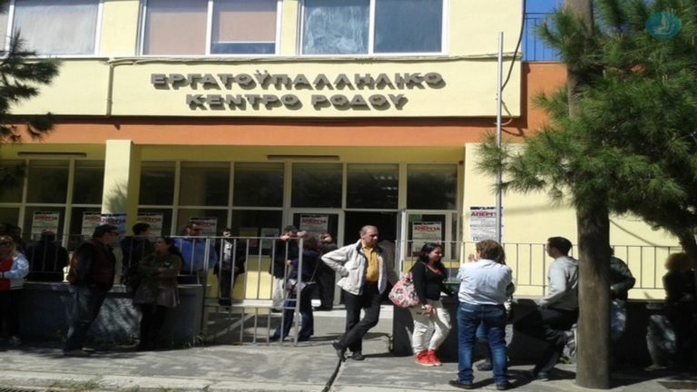 Νέες αντιδράσεις για ανάρτηση συνδικαλιστή για τη δημοσιογράφο που κατήγγειλε σεξουαλική παρενόχληση