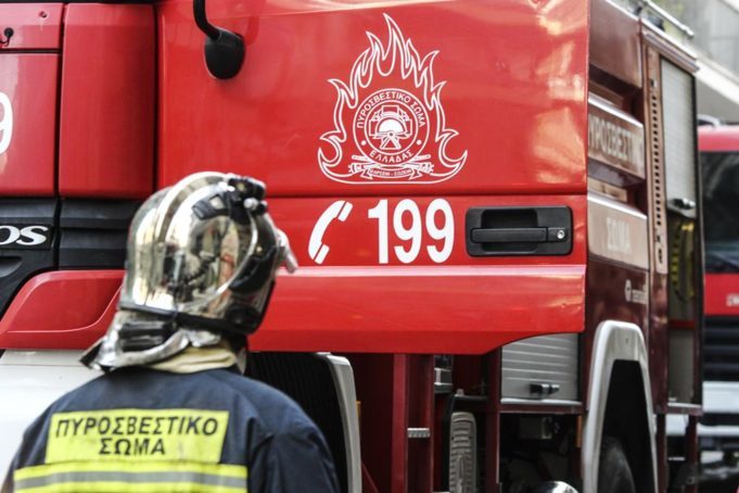 Πυρκαγιά σε οικία στην Τροιζήνα, τραυματίστηκε ο ιδιοκτήτης
