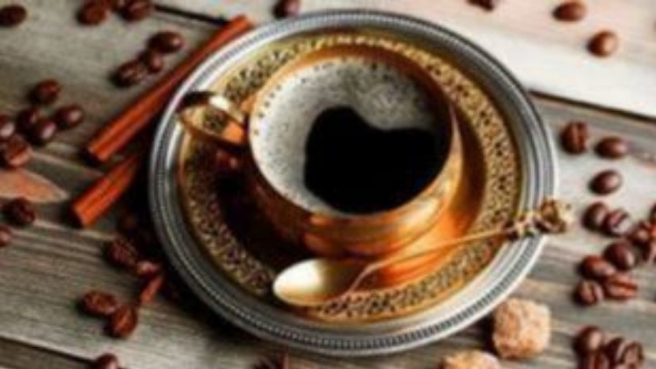 Ημαθία: Λειτουργούσε κανονικά το καφέ του παρά την πανδημία