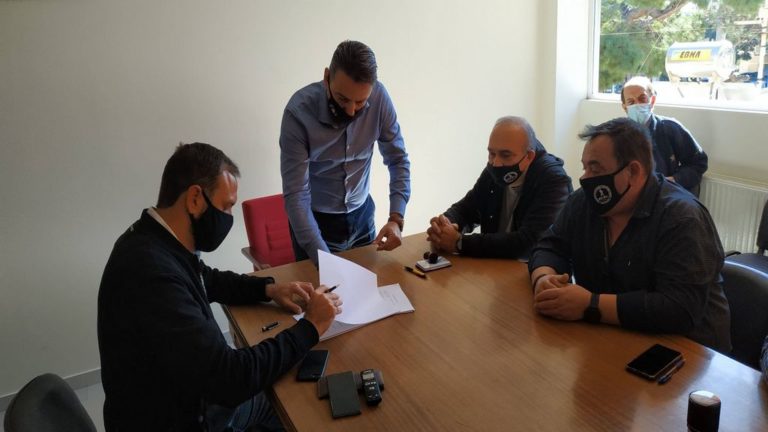 Ρόδος: Ανανεώθηκε η ΣΣΕ των οδηγών τουριστικών λεωφορείων