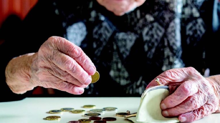 Συντάξεις Μαρτίου: Πότε πληρώνονται οι συνταξιούχοι ανά Ταμείο