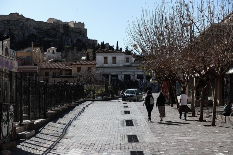 Αποσυμφόρηση στο κέντρο της Αθήνας – Στο “μικροσκόπιο” οι νέες βεβαιώσεις μετακίνησης