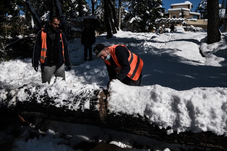 Πώς έμειναν 25.000 νοικοκυριά χωρίς ρεύμα – Ευθύνες στον ΔΕΔΔΗΕ από τον Γ. Πατούλη