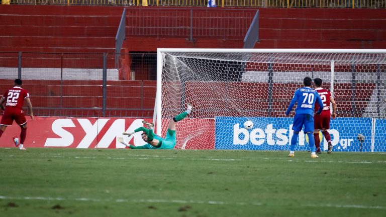 Η Λαμία νίκησε στο «Αλκαζάρ» (1-0) και «βύθισε» την ΑΕΛ