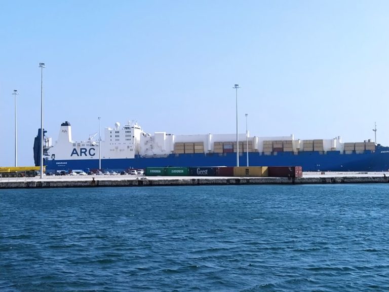 Αλεξανδρούπολη: Στο λιμάνι  το Αμερικανικό μεταγωγικό πλοίο Endurance