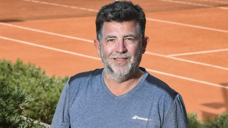O Τάσος Μπαβέλας μίλησε στην ΕΡΑσπορ για την επιτυχία του Τσιτσιπά (audio)