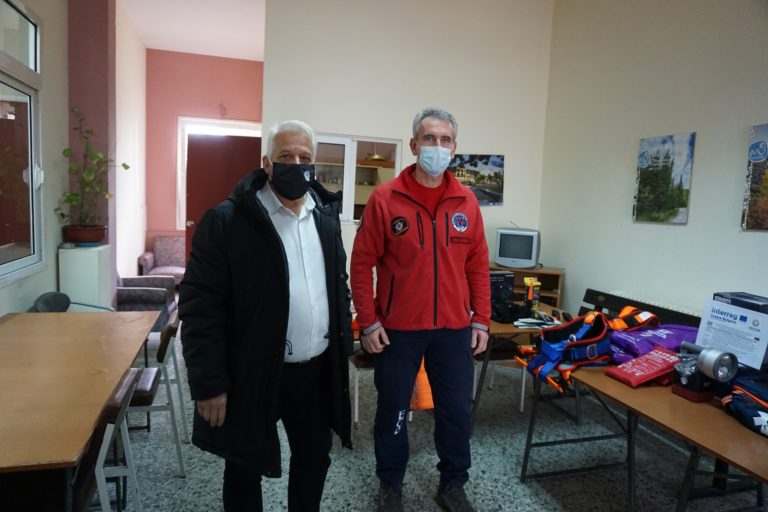 Ροδόπη: Εξοπλισμό πρώτων βοηθειών παρέδωσε στην ΕΟΔ ο Δήμος Κομοτηνής