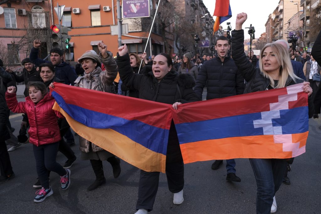 Συνεχίζεται η ένταση στην Αρμενία – Στα ύψη η κόντρα ανάμεσα στον πρόεδρο και τον πρωθυπουργό