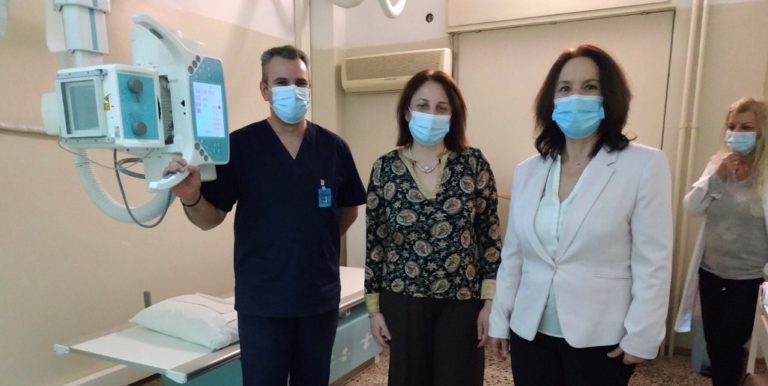 Επίσκεψη Κ. Βέττα στο εμβολιαστικό κέντρο Κοζάνης