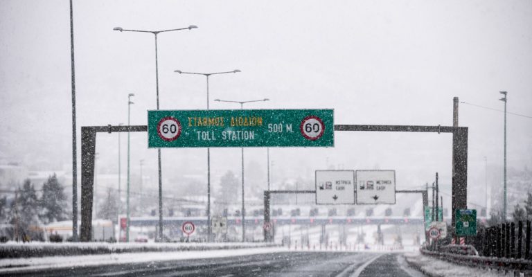 Κριτική της αντιπολίτευσης για τα προβλήματα της κακοκαιρίας