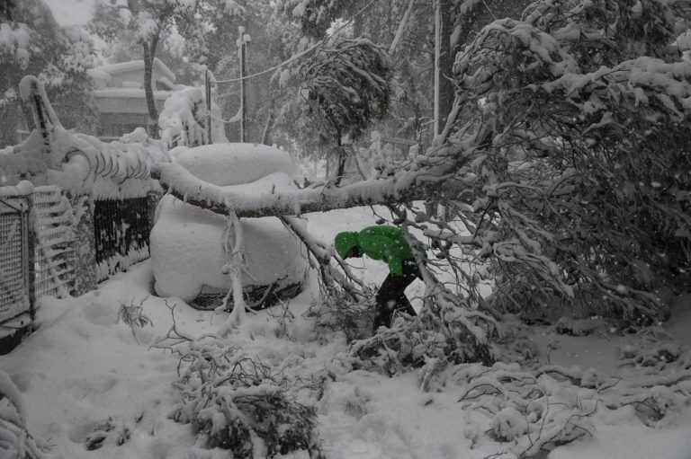 “Μήδεια”: Στον πάγο Αττική, Εύβοια, Κρήτη – Σε κατάσταση έκτακτης ανάγκης ο Δήμος Διονύσου