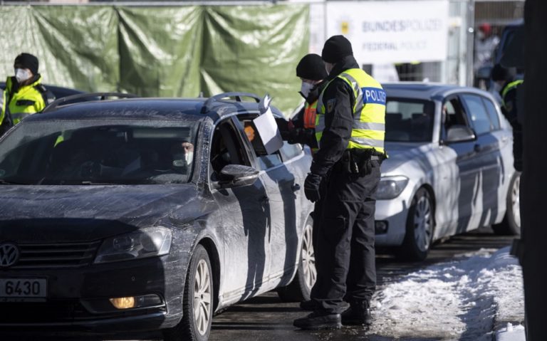 Παράταση του lockdown μέχρι το Πάσχα των Καθολικών στην Αυστρία