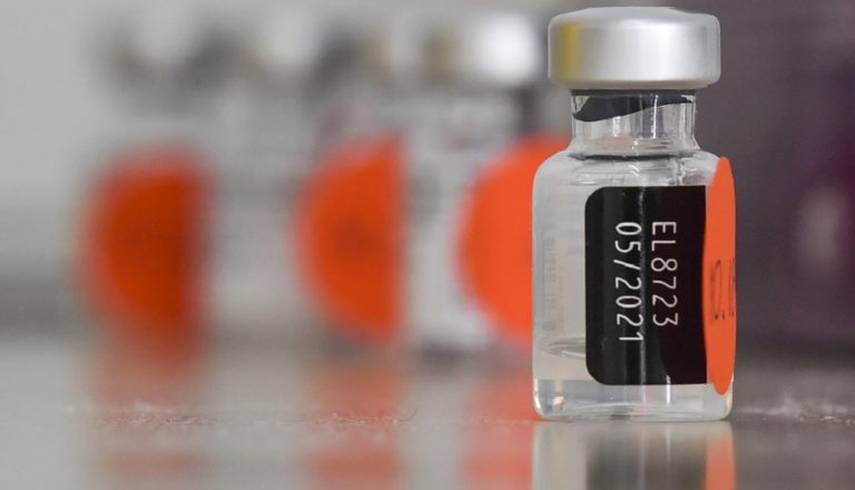Σερβία: Πάνω από ένα εκατομμύριο οι εμβολιασθέντες αλλά και αύξηση των κρουσμάτων