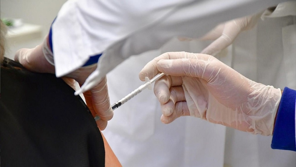 Ηράκλειο: 85χρονος νεκρός σε εμβολιαστικό κέντρο – Για ανακοπή κάνουν λόγο οι γιατροί