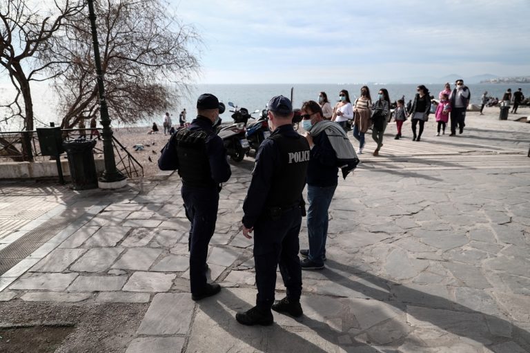 Ανησυχία για μεταλλάξεις και νοσηλείες (video)