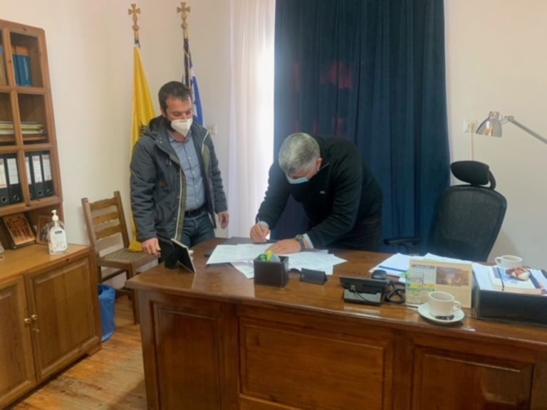 Υπογραφή σύμβασης κατασκευής του έργου «Αντικατάσταση δικτύου ύδρευσης  Δ.Ε. Αργαλαστης»  
