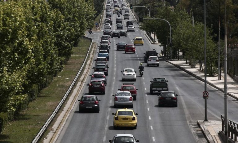 Τέλη κυκλοφορίας: Λήγει την Παρασκευή η προθεσμία για την πληρωμή τους