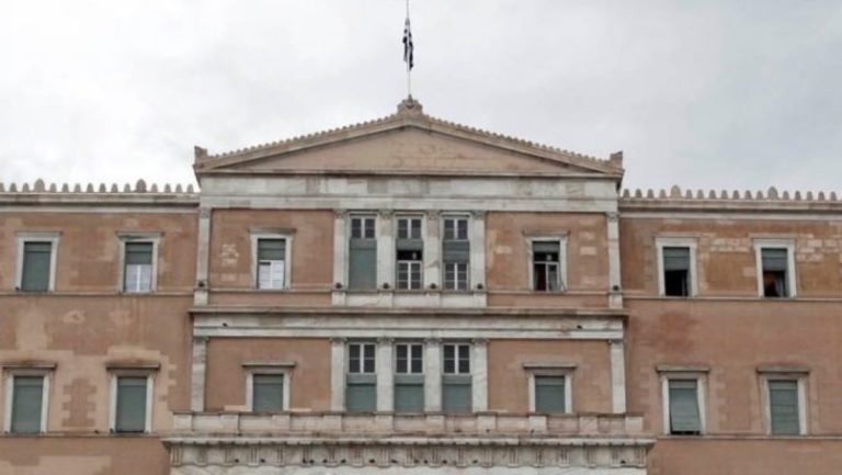 Τρία «ναι» και τρία «όχι» στο νομοσχέδιο για την εγγραφή των αποδήμων στους ειδικούς εκλογικούς καταλόγους
