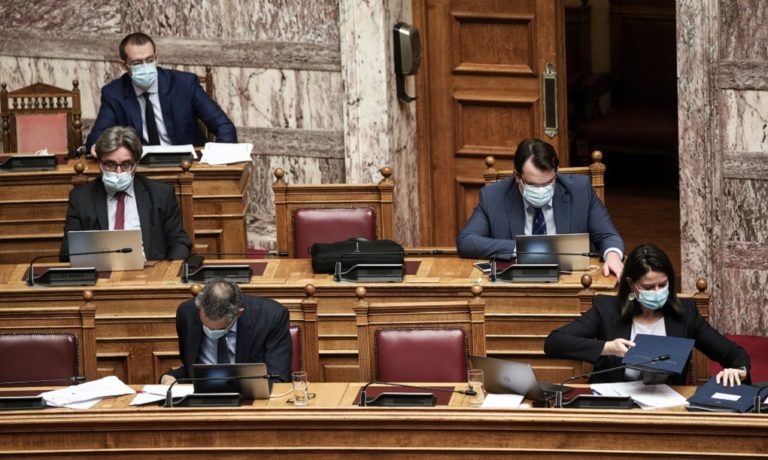 Στην Ολομέλεια της Βουλής το ν/σ για την Παιδεία – Ένσταση ανστισυνταγματικότητας από ΣΥΡΙΖΑ, ΚΙΝΑΛ, ΜέΡΑ25