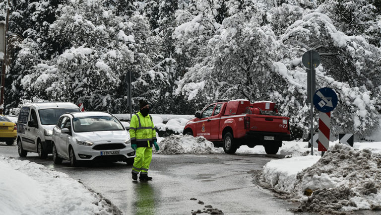 ΚΕΠΕΑ: Yγεία και ασφάλεια εργαζομένων σε συνθήκες ψύχους, χιονοπτώσεων, παγετού