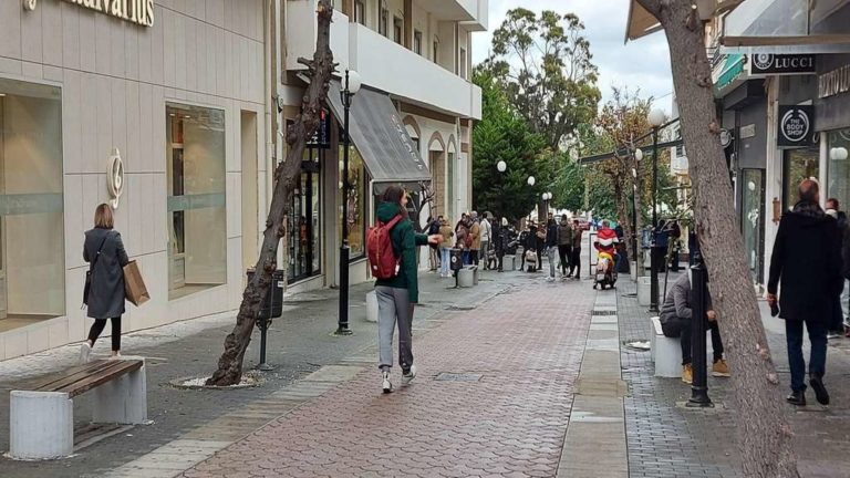 Μειωμένη η κίνηση στην αγορά της Ρόδου