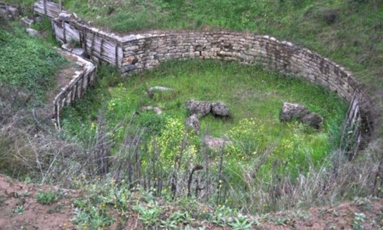 Σπάρτη: Ερώτηση Βελόπουλου για τον Θολωτό Τάφο του Βαφειού