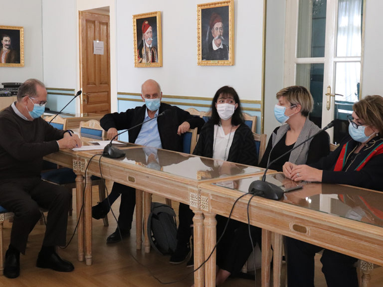 Σύμβαση για σχέδιο αντιμετώπισης της ρύπανσης από τις εργασίες των πυρηνελαιουργείων