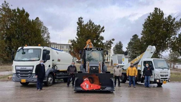 Πτολεμαΐδα: Τρία νέα μηχανήματα έργου προμηθεύτηκε ο Δήμος Εορδαίας