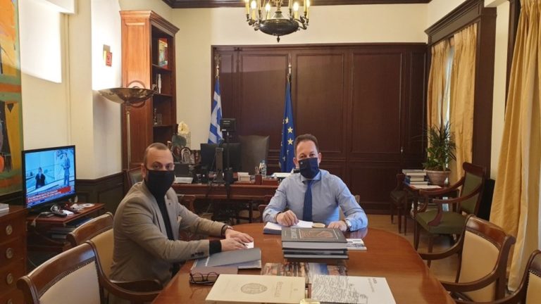 Να αποκατασταθούν οι ζημιές στην Πάτμο ζήτησε από την ηγεσία του υπ. Εσωτερικών ο δήμαρχος