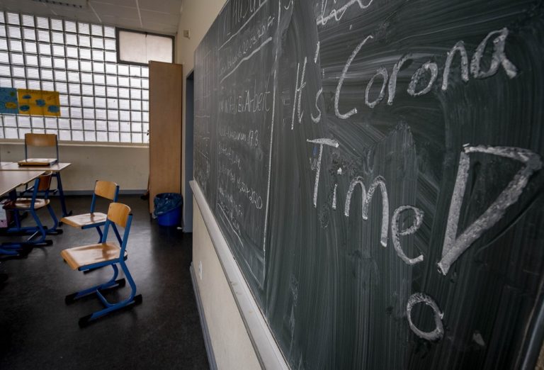 Γερμανία: Διατηρούνται τα περιοριστικά μέτρα μέχρι μέσα Μαρτίου