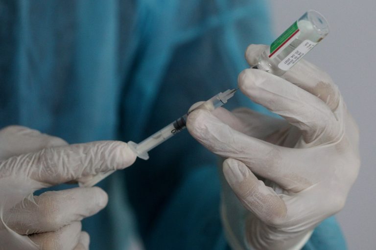 Μ. Θεοδωρίδου για  μεταλλάξεις: Ισχυρή προστασία από τα εμβόλια, υπερβολή ότι μένουμε ευάλωτοι