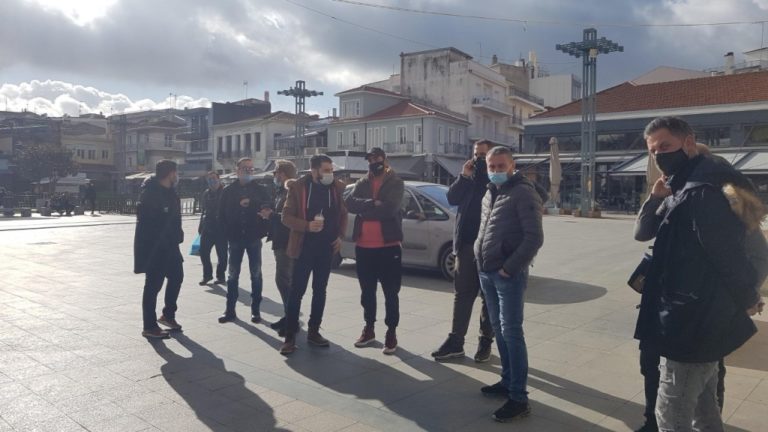 Τρίπολη : Οι καφεστιάτορες παρέδωσαν τα κλειδιά τους