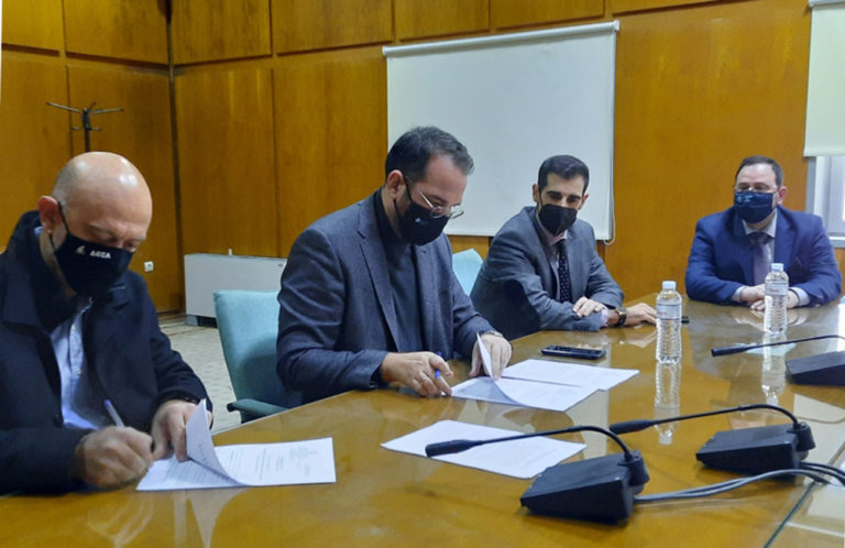 Πύργος: Υπογράφηκε η σύμβαση για την παράκαμψη Αγ. Ιωάννη