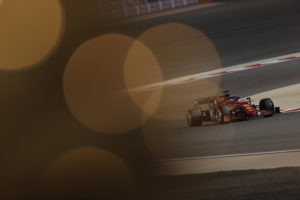 GP Μπαχρέιν: Ο Φερστάπεν κατακτά την 1η pole της χρονιάς μπροστά από τους 2 οδηγούς της Mercedes
