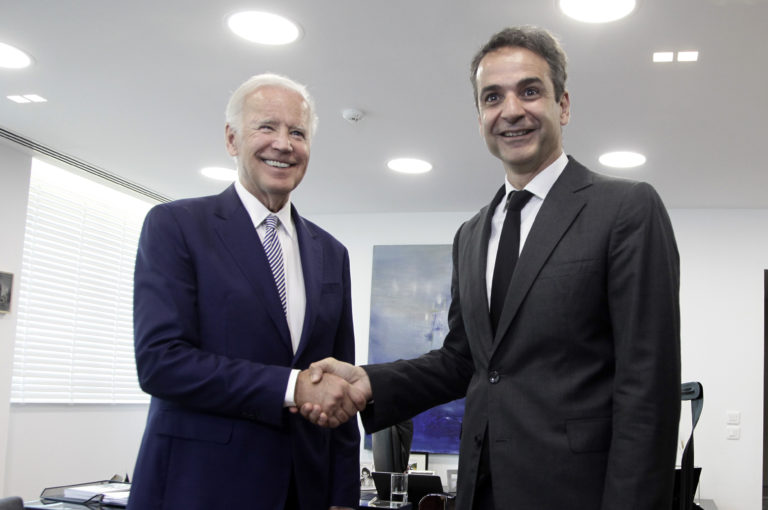 Μετά τη Σύνοδο Κορυφής το τηλεφώνημα Μπάιντεν – Μητσοτάκη