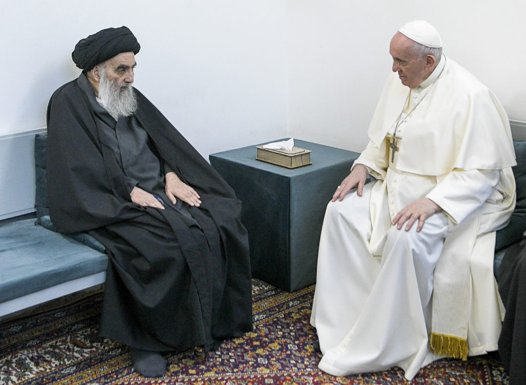 Ιράκ: Ιστορική συνάντηση πάπα Φραγκίσκου με τον ηγέτη του σιιτικού Ισλάμ