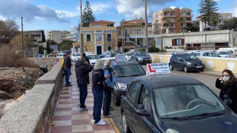 Κινητοποίηση δασκάλων οδήγησης σε Χίο – Μυτιλήνη