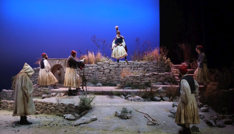 «Ο Κοτζάμπασης του Καστρόπυργου» – Το Εθνικό Θέατρο γιορτάζει την Παγκόσμια Ημέρα Θεάτρου (video)