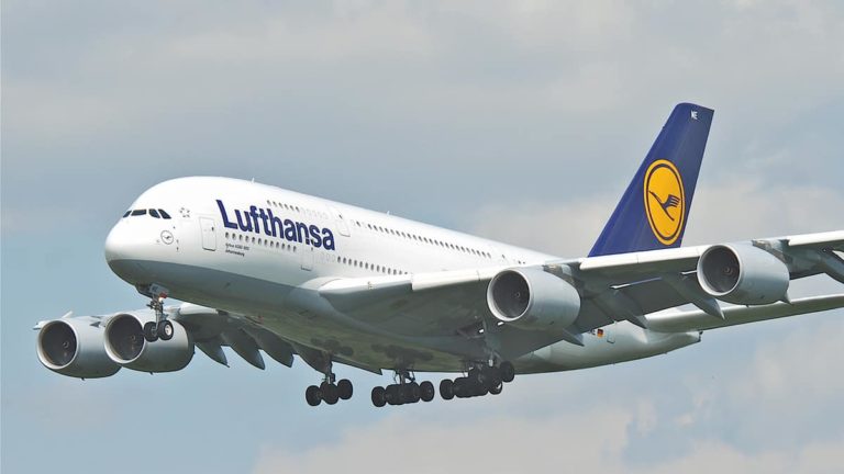 Lufthansa: Πάνω από 1.000 πτήσεις ακυρώθηκαν λόγω απεργίας του προσωπικού εδάφους