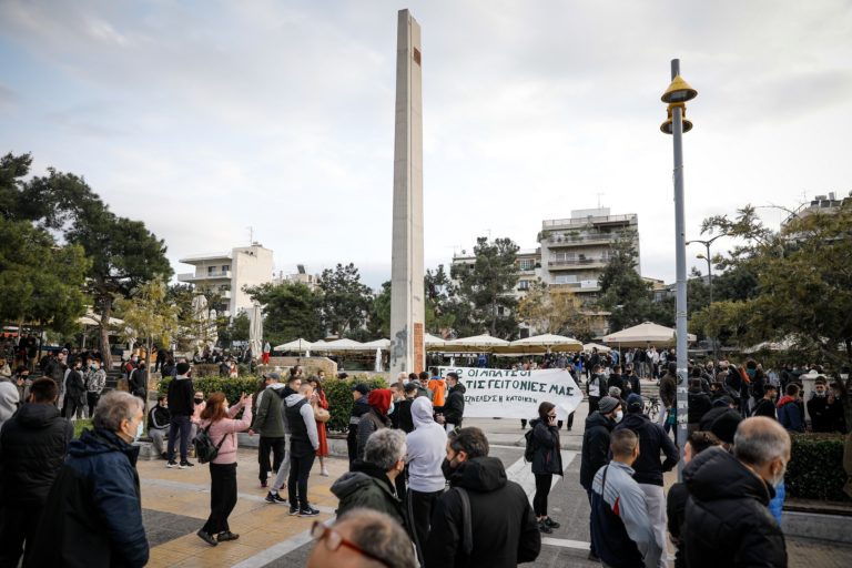 Δήμαρχος Ν. Σμύρνης: Καταδικάζουμε κάθε βία – Ρόλος της ΕΛΑΣ να δείχνει ψυχραιμία (video)