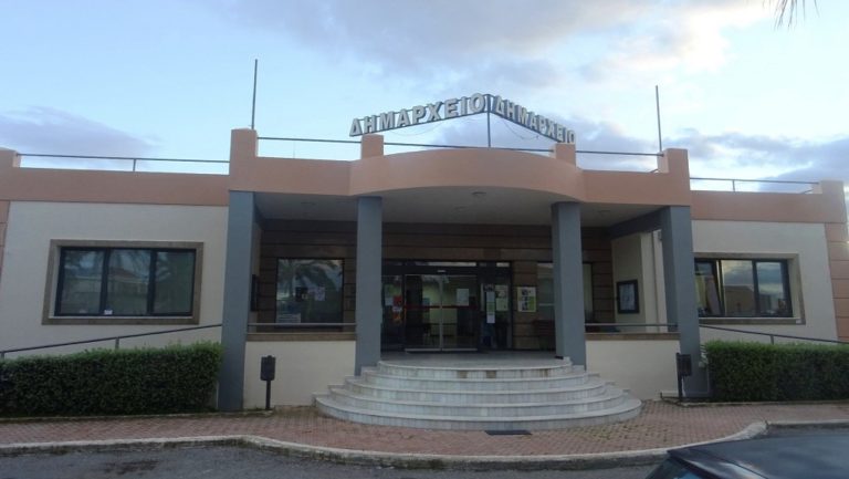 Συγκέντρωση ειδών ανάγκης από το Δήμο Πλατανιά για τους σεισμόπληκτους της Θεσσαλίας