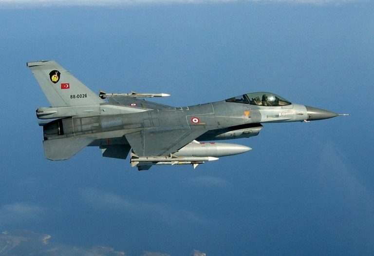 ΗΠΑ: Πέρασε η τροπολογία του Κρις Πάπας για την απαγόρευση πωλήσεων F-16 στην Τουρκία