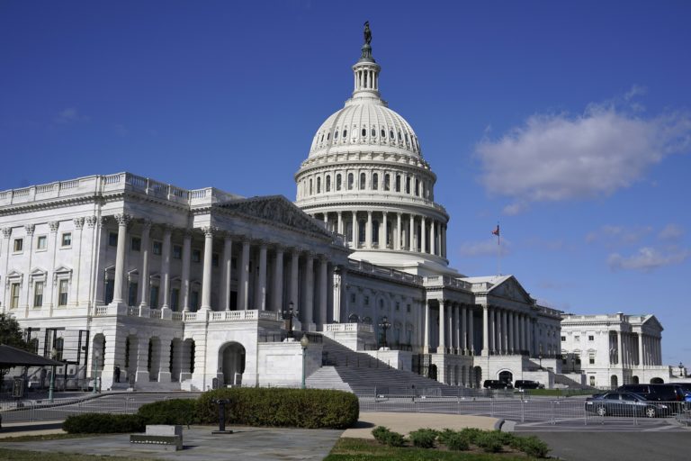 Το Κογκρέσο ψήφισε το πακέτο τόνωσης της αμερικανικής οικονομίας