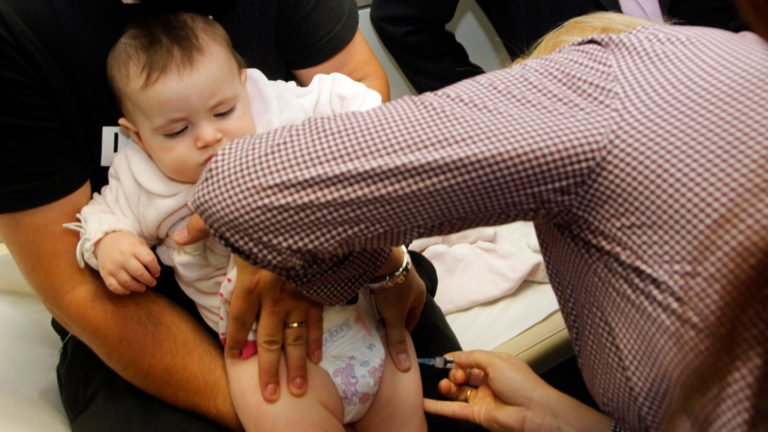 Ανησυχητικό κενό στα παιδικά εμβόλια ρουτίνας λόγω CoViD-19