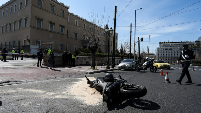 Κατέθεσε ο ταξιτζής για το τροχαίο στη Βουλή