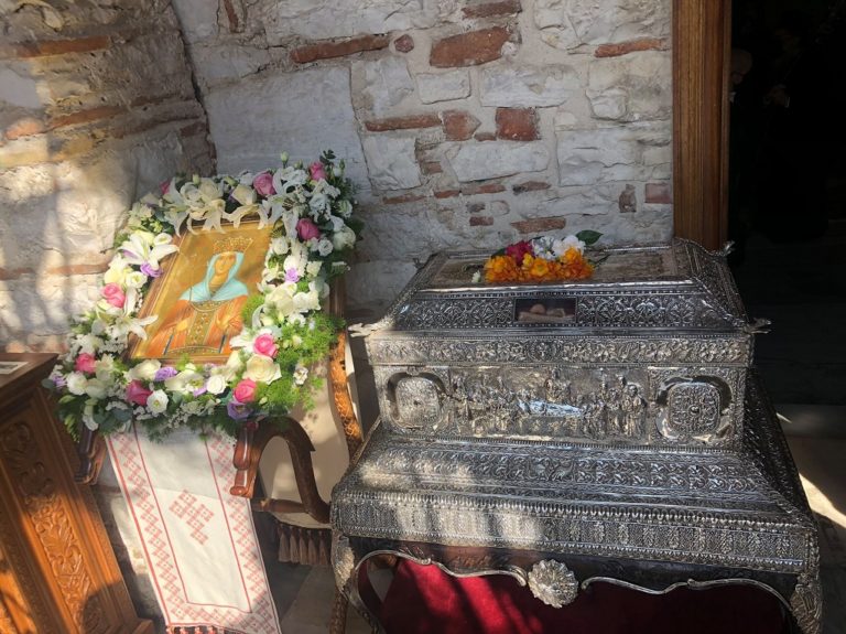 Την πολιούχο της Αγία Θεοδώρα εορτάζει η Άρτα