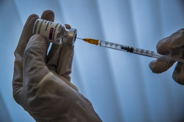 Ιαπωνία: Kαταστροφή πάνω από 1.000 δόσεων εμβολίου λόγω βλάβης σε καταψύκτη