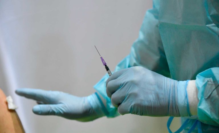 Γερμανία: Η κυβέρνηση θέλει να «προστατευτούν» οι πατέντες των εμβολίων