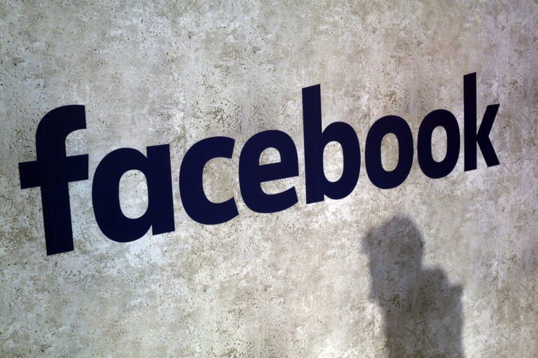 Facebook: Δεν ενημερώνει 530 εκ. χρήστες για τη διαρροή στοιχείων τους – Πώς μπορείτε να το ελέγξετε